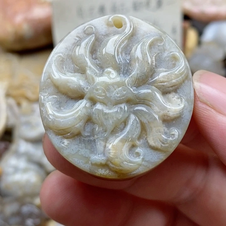 硅化珊瑚（珊瑚玉）未镶嵌颈饰