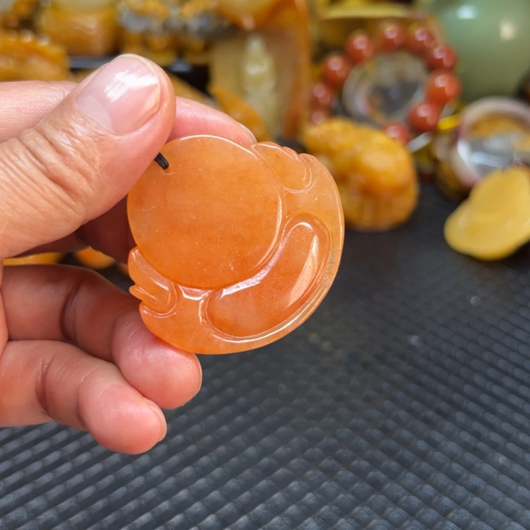 石英质玉未镶嵌颈饰