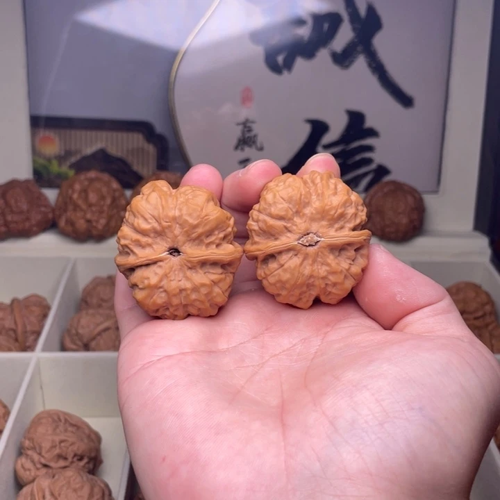 新***乐文玩核桃把件38蛤蟆头核桃