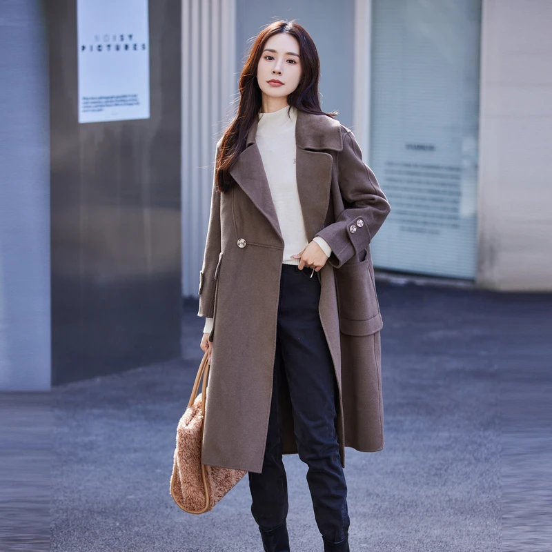 XG雪歌深咖山羊绒大翻领毛呢大衣显瘦温柔通勤百搭中长款呢子外套