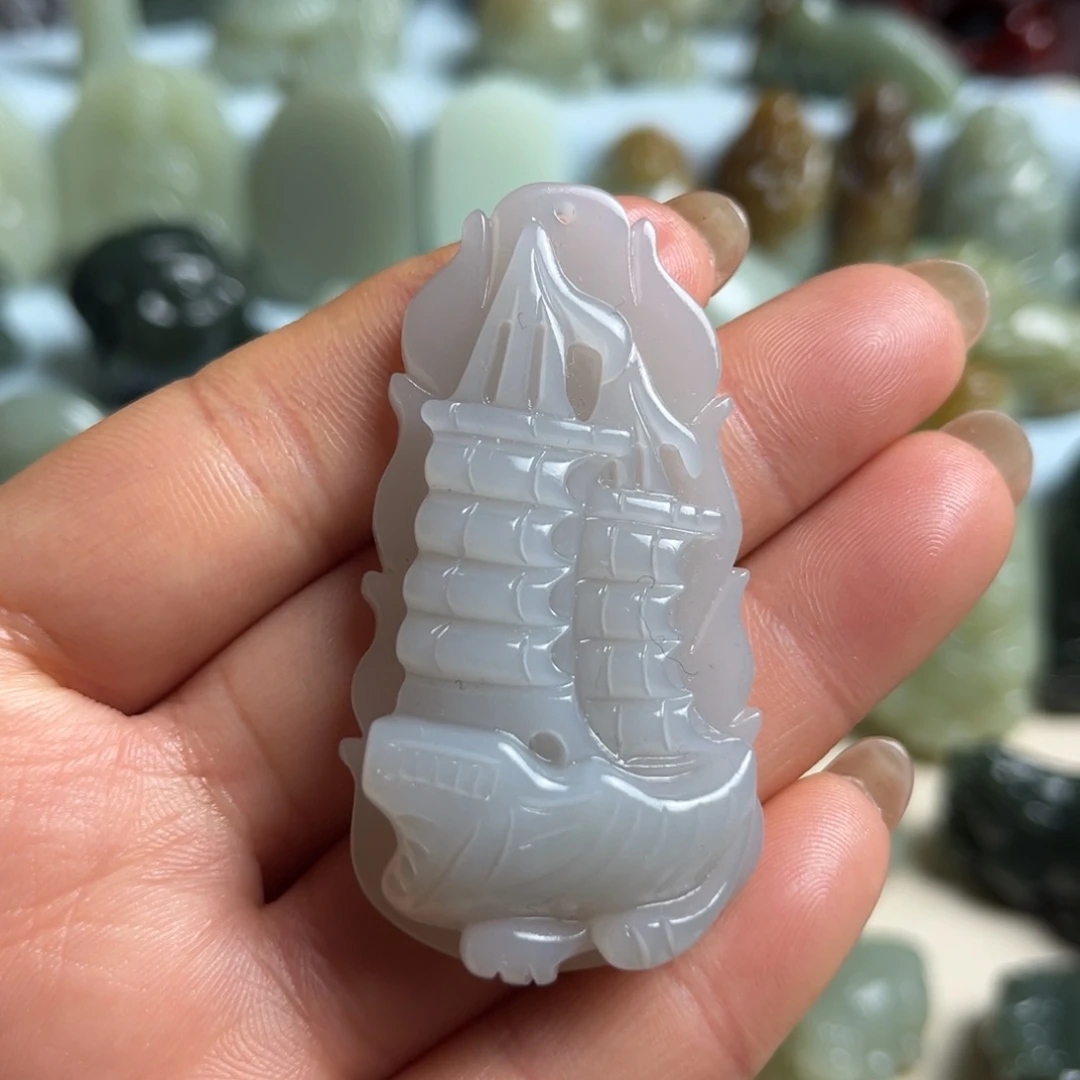 和田玉未镶嵌挂件