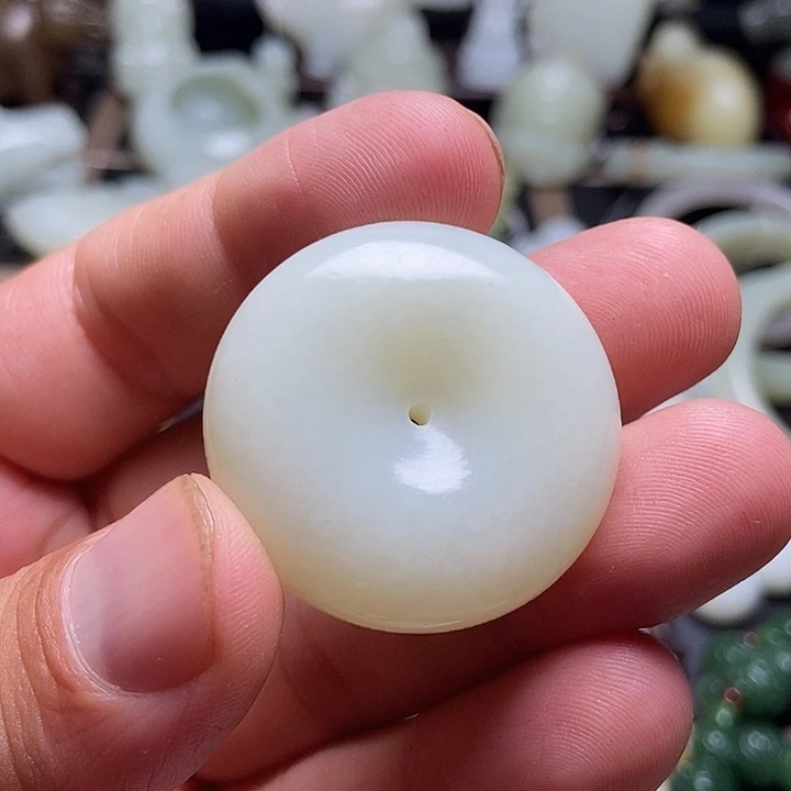 和田玉未镶嵌吊坠(不含链)