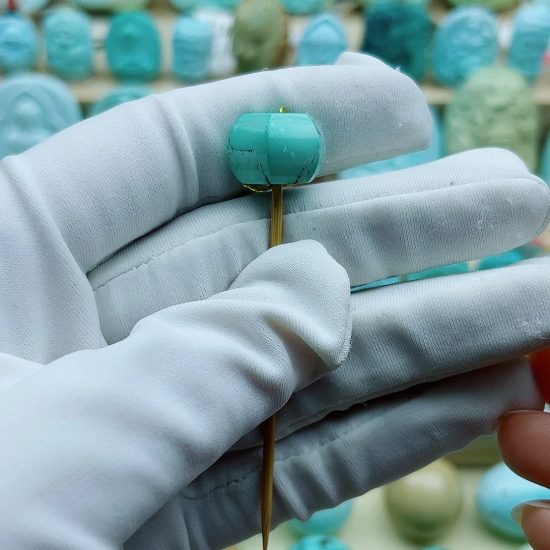 绿松石未镶嵌珠宝奇石