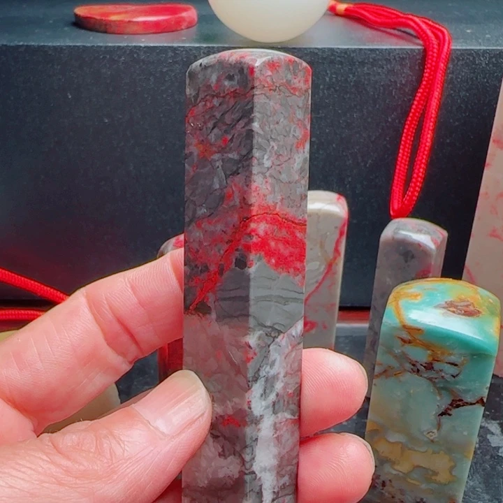 鸡血石鸡血石精品印章