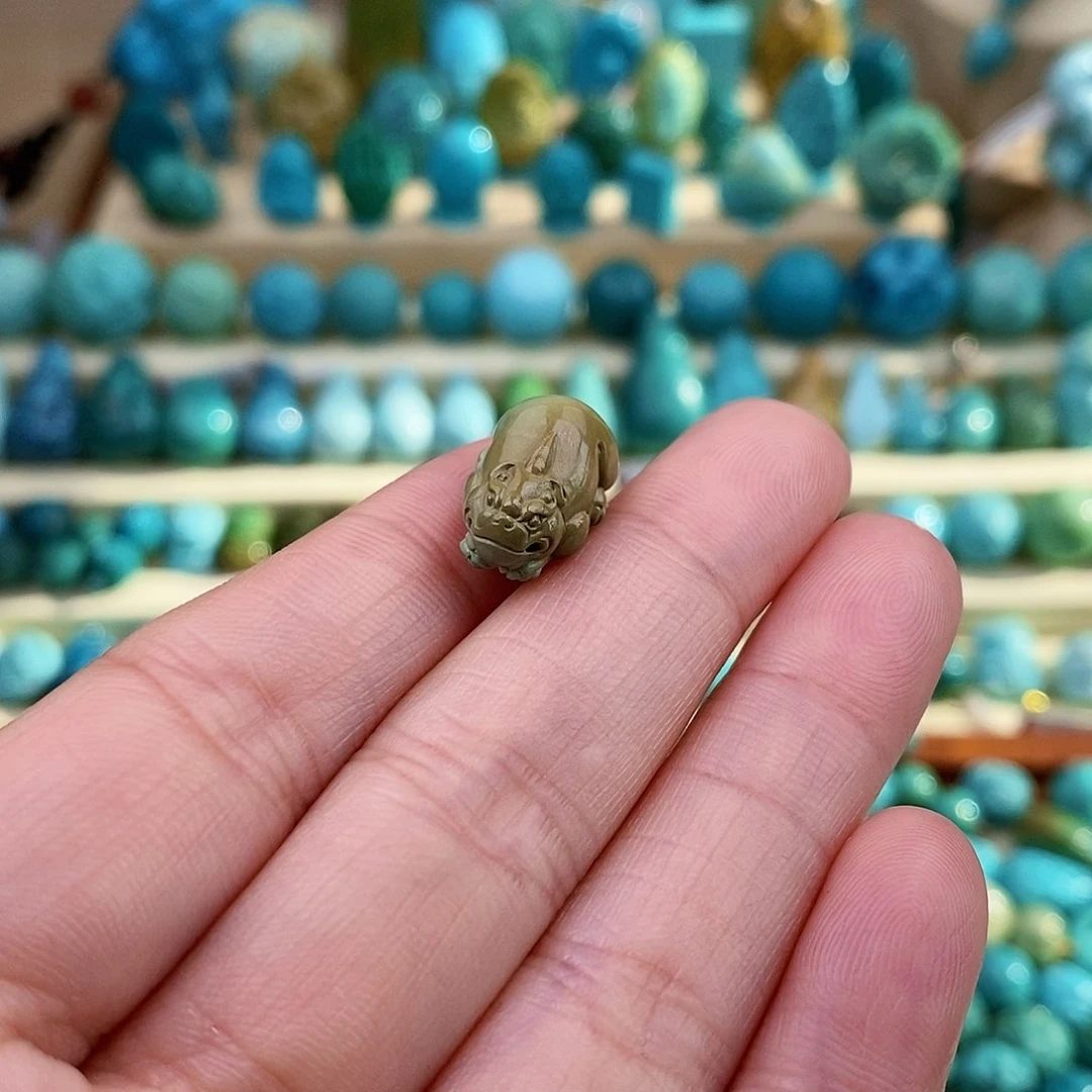 绿松石珠宝奇石未镶嵌