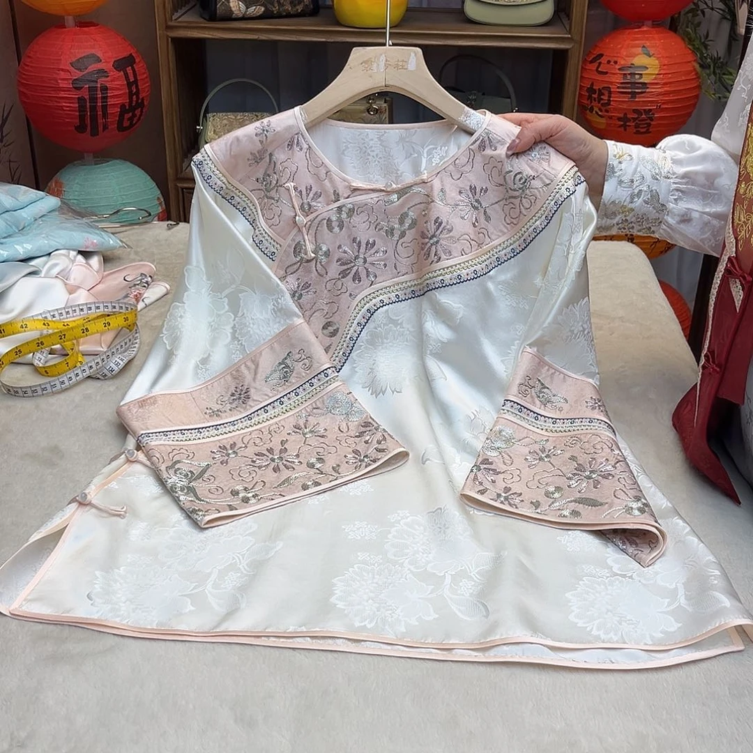 刺绣欧根纱手工苏绣美衣