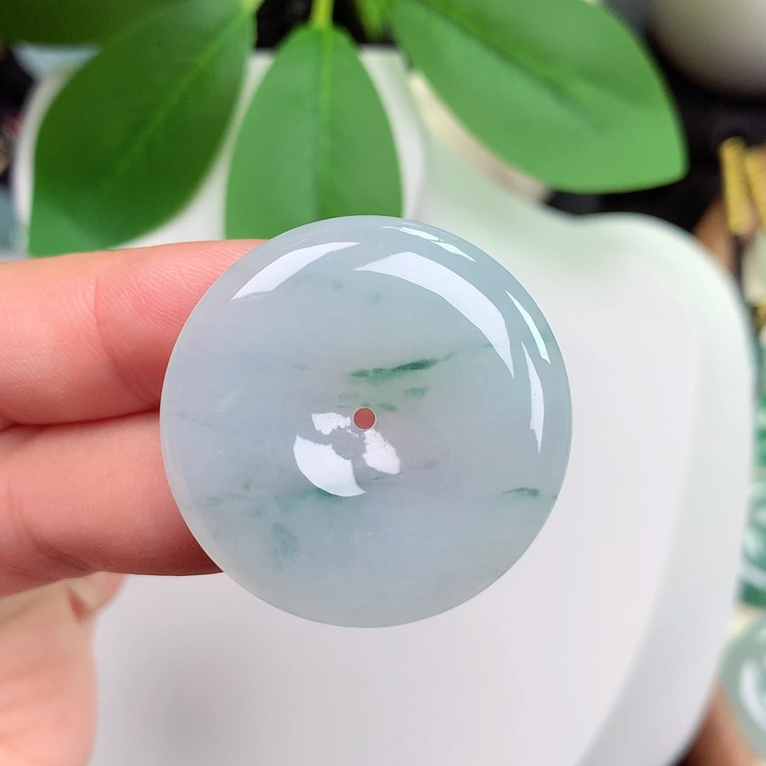 颈饰未镶嵌翡翠平安扣 31.9x5.3mm