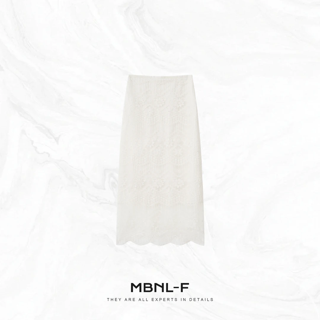 MBNL-F "蕾丝郁梦" 极简宽松显瘦花边半身裙 秦磊XM-XQZ3316