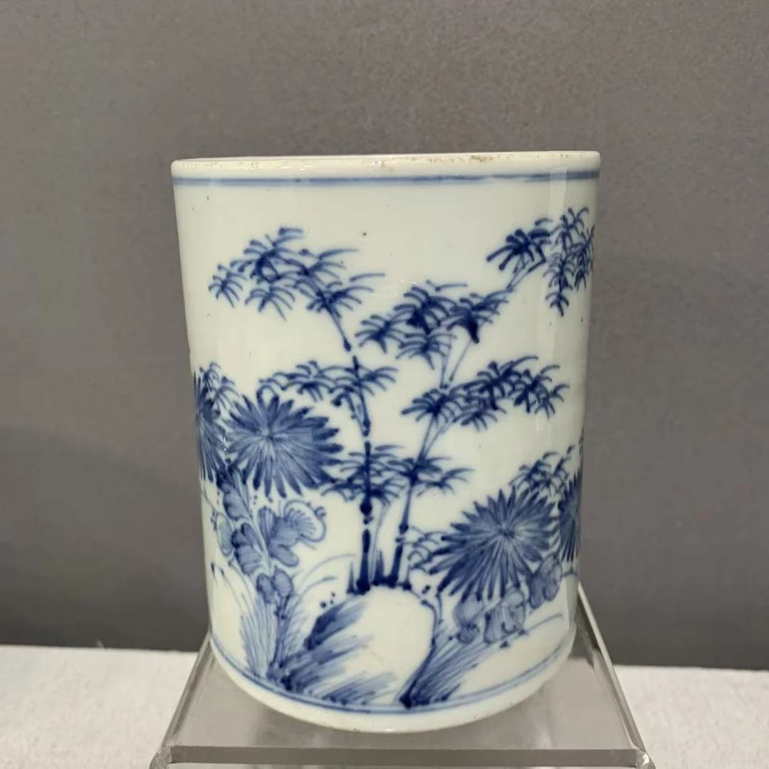 A0910139 清中期 青花竹菊纹笔筒（口径约10  高13.2）