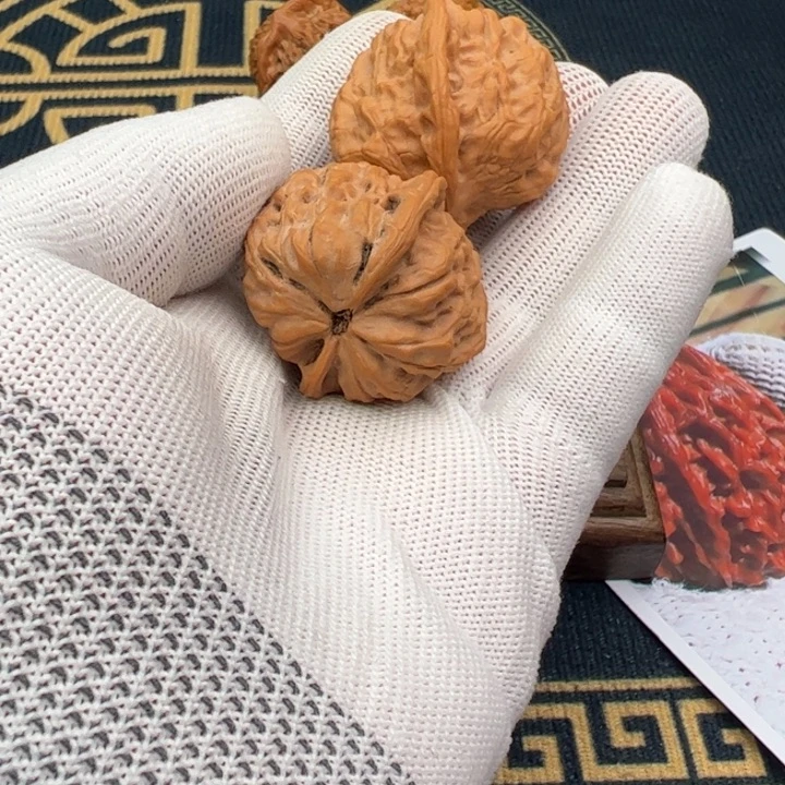 文玩核桃吊坠桃花裕165