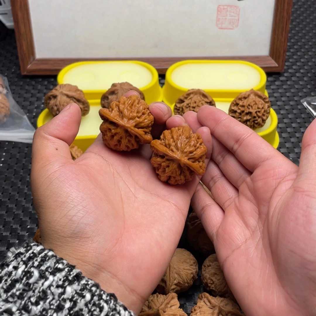 文玩核桃把件平谷九龙40全手工打底