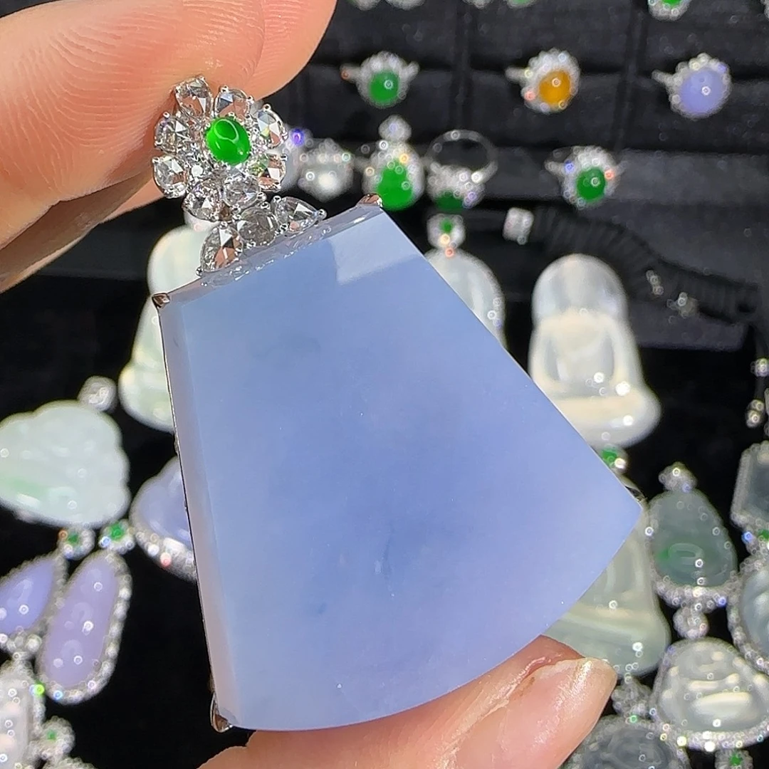 翡翠18K金镶嵌颈饰天然翡翠