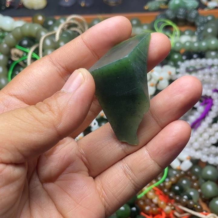 未镶嵌和田玉珠宝半成品