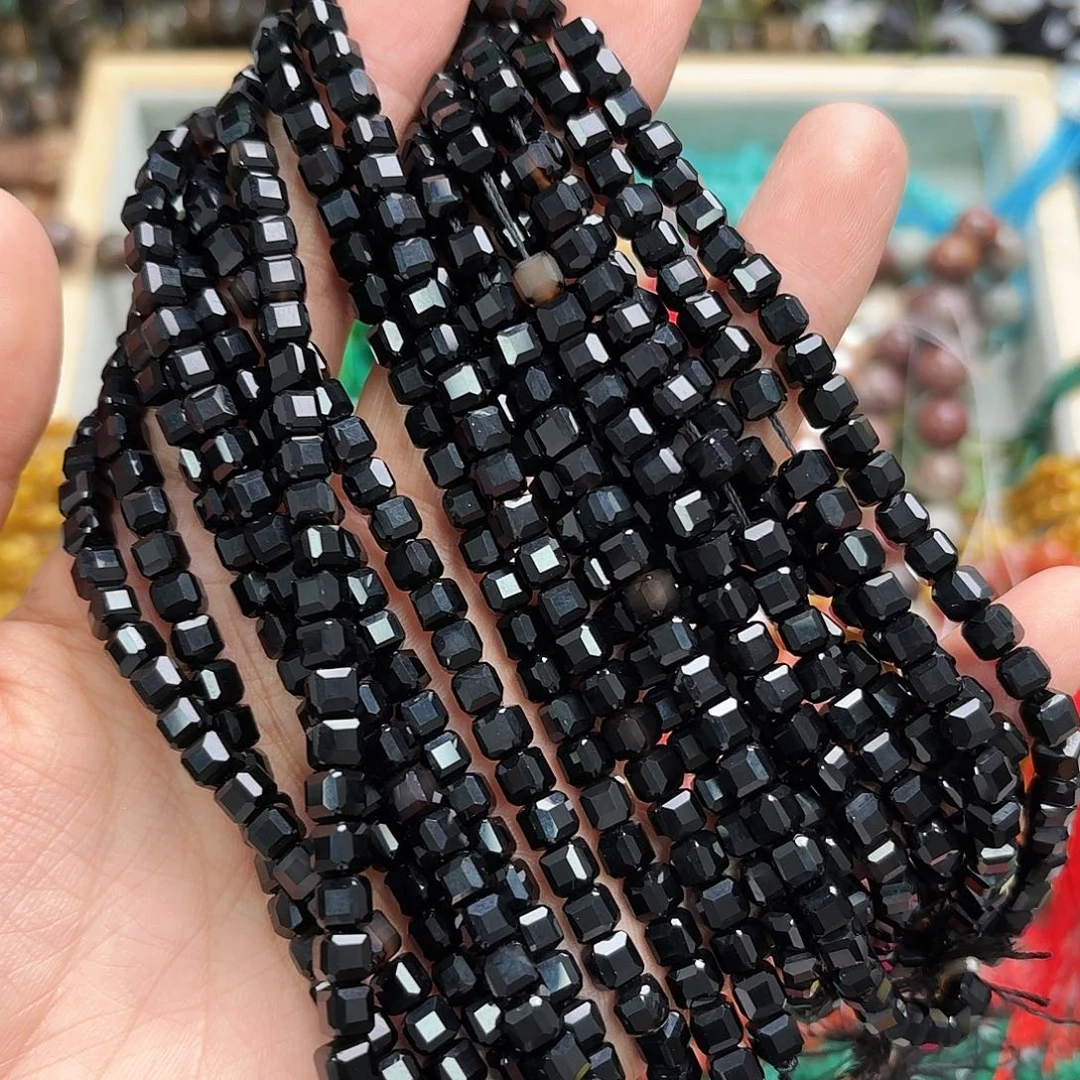 未镶嵌玛瑙/玉髓珠宝半成品5×5黑玛方切一条长30