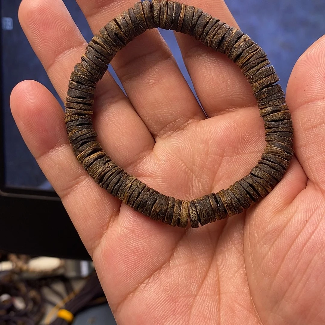 沉香手串沉水片珠单圈8克多样性发一