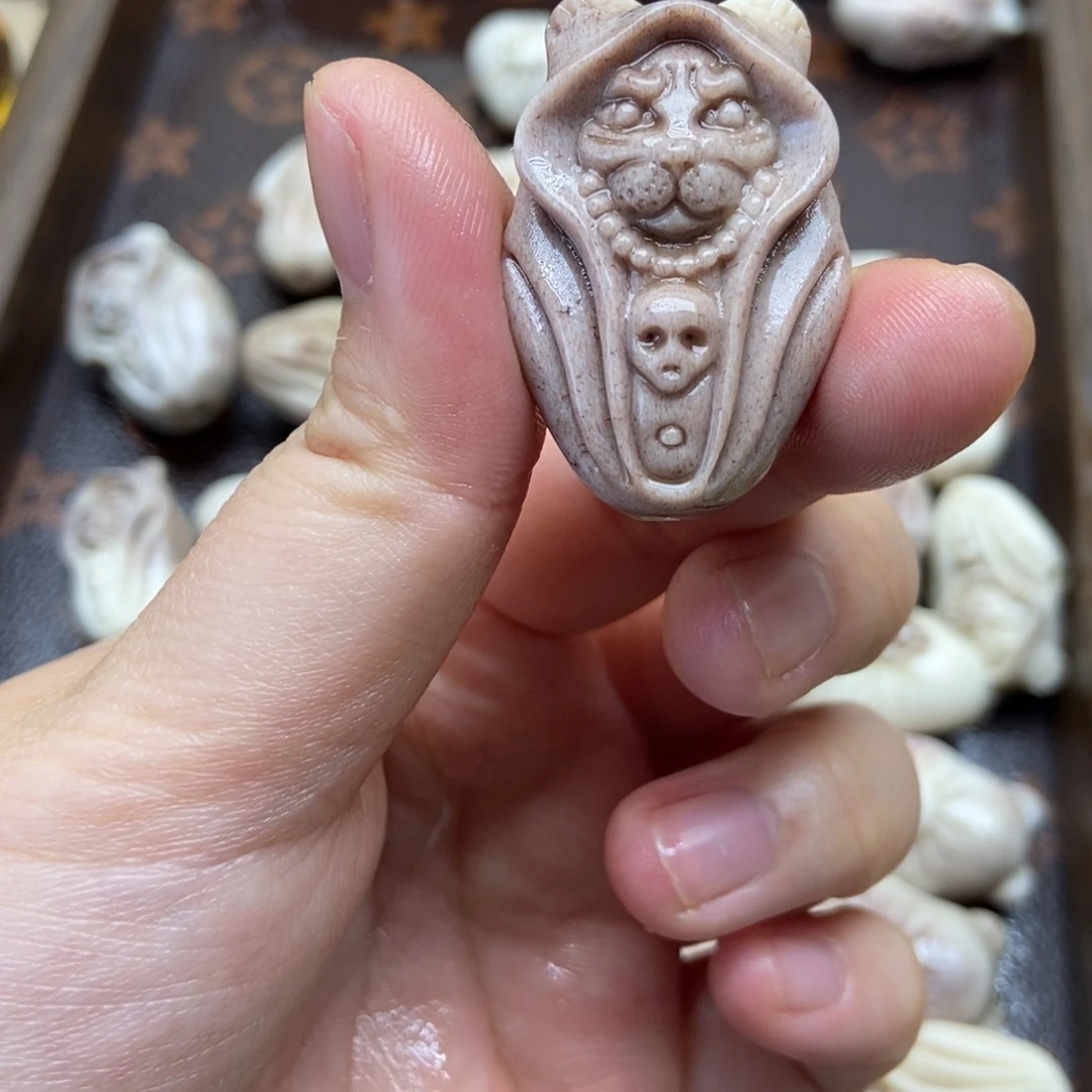 ？***尘其他驼骨鹿角配饰