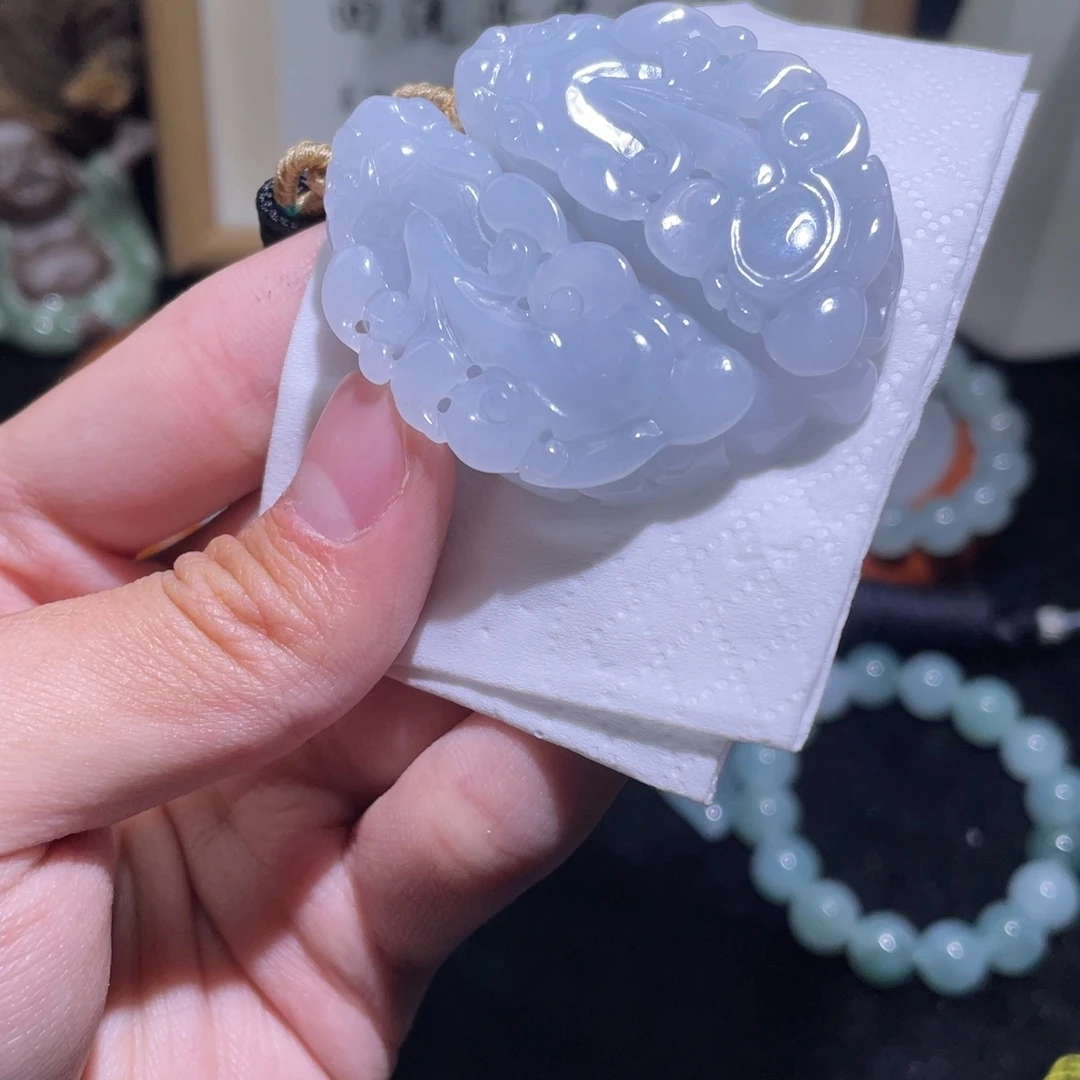 翡翠未镶嵌颈饰吊坠1