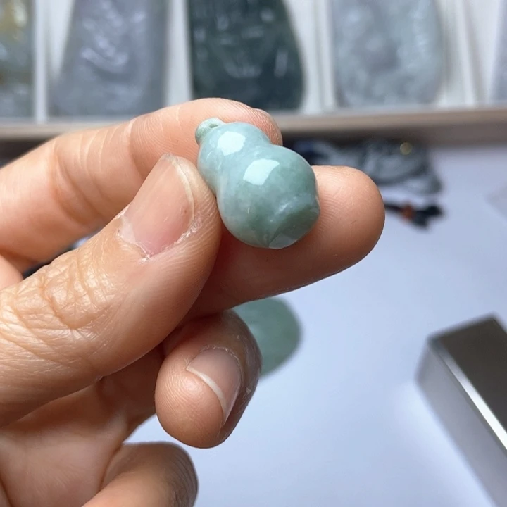 翡翠未镶嵌挂件翡翠