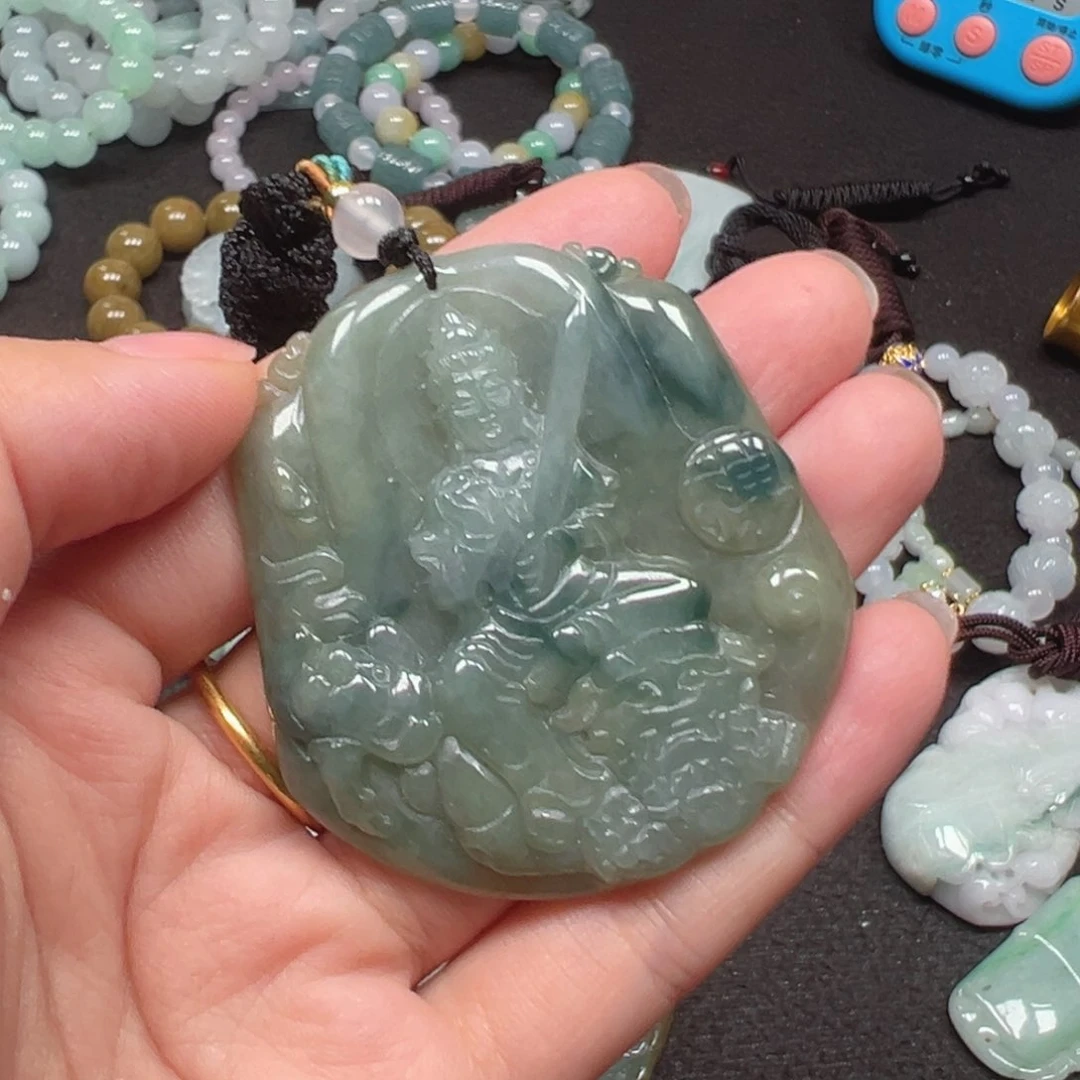 翡翠未镶嵌颈饰天然A货缅甸翡翠