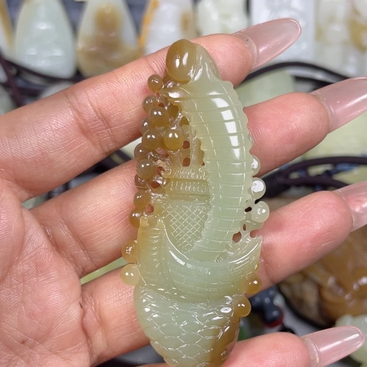 和田玉未镶嵌挂件