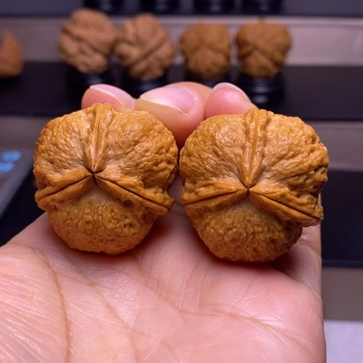 把件文玩核桃满天星三楞20