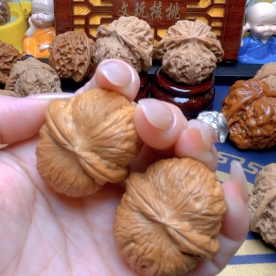 文玩核桃吊坠C****生元宝