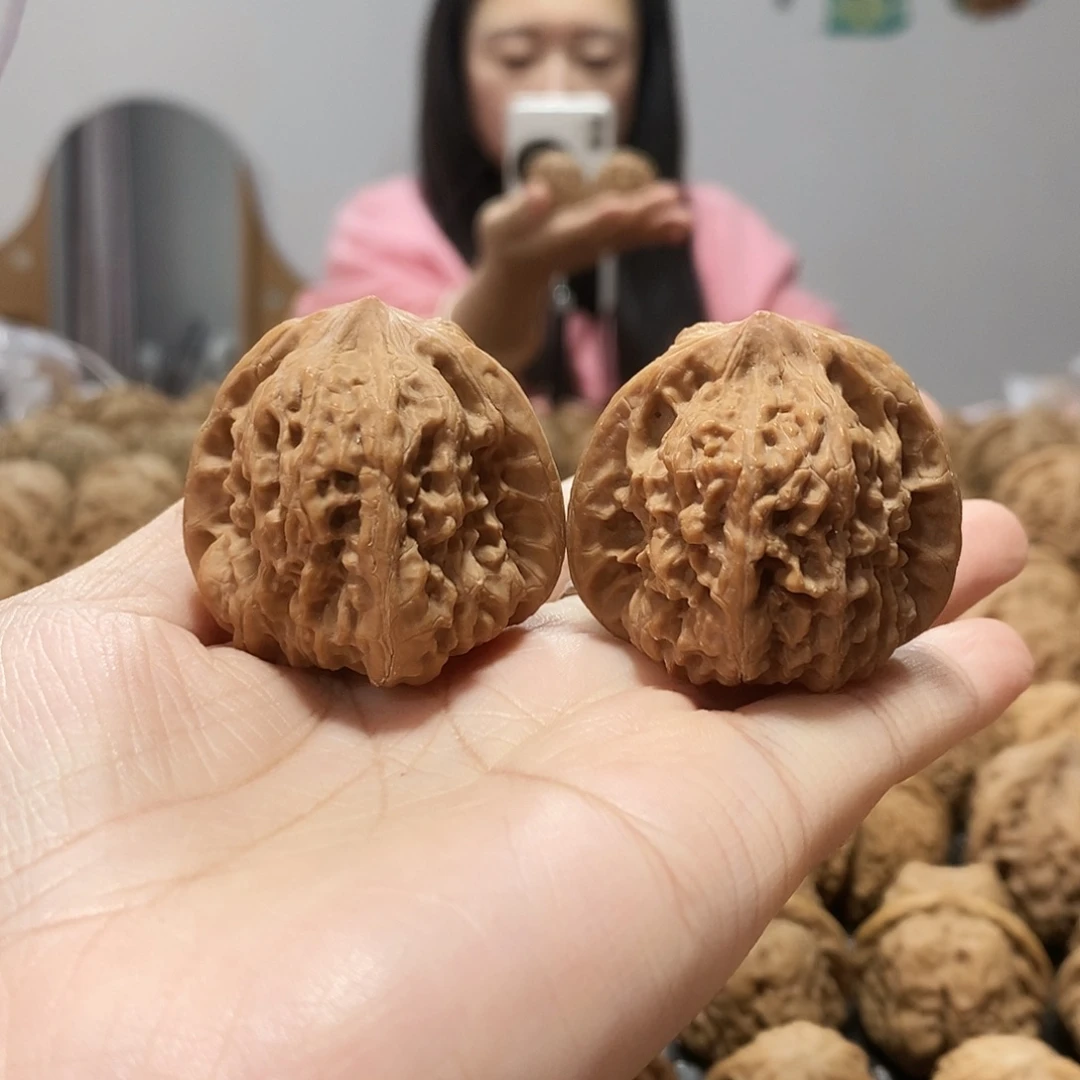 吊坠文玩核桃凹底40+