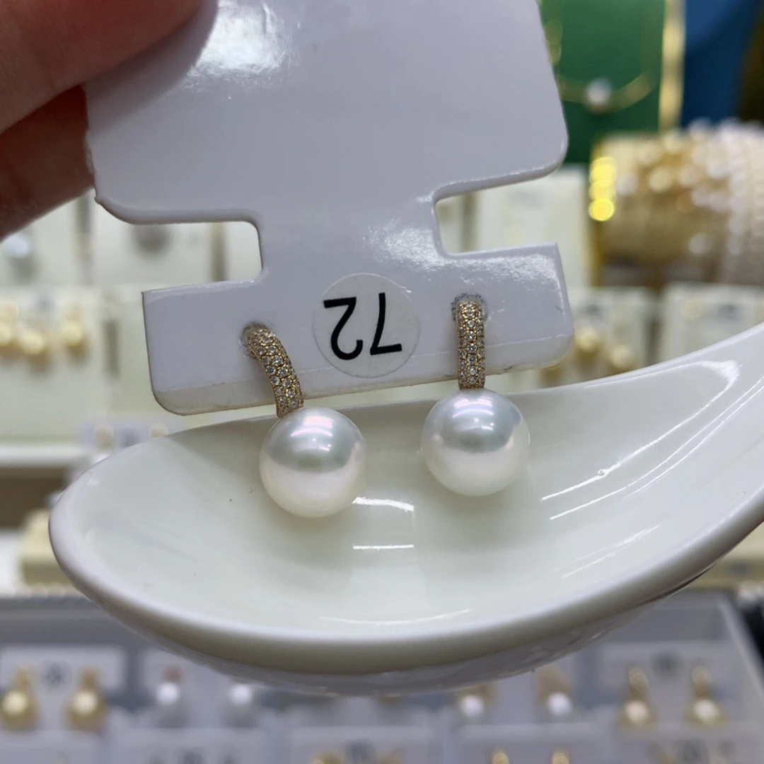 淡水珍珠耳饰18K金镶嵌