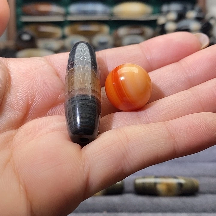 木***酱玛瑙/玉髓未镶嵌吊坠(不含链)