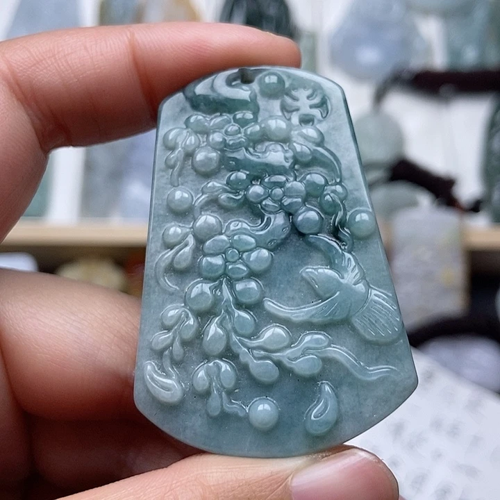 翡翠吊坠(不含链)未镶嵌翡翠