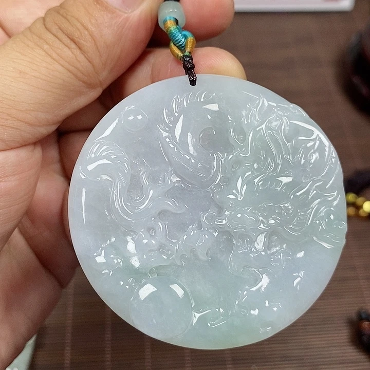 颈饰未镶嵌翡翠天然翡翠玉A货配证书