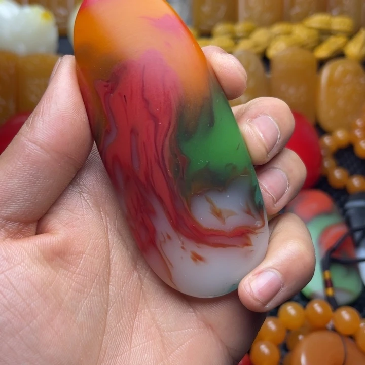 新疆戈壁石五彩石