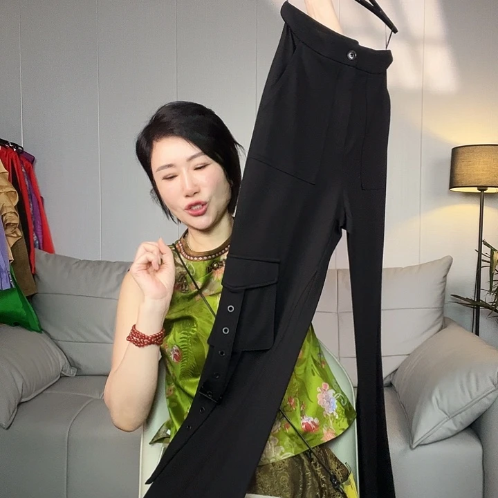 工装微喇裤琨斯威尔去拍去拍