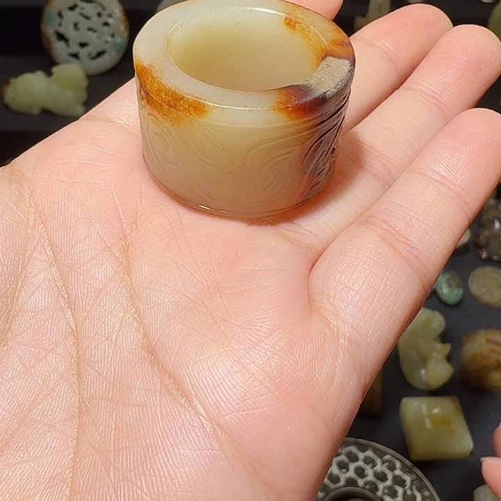 路****和田玉（糖玉）未镶嵌挂件