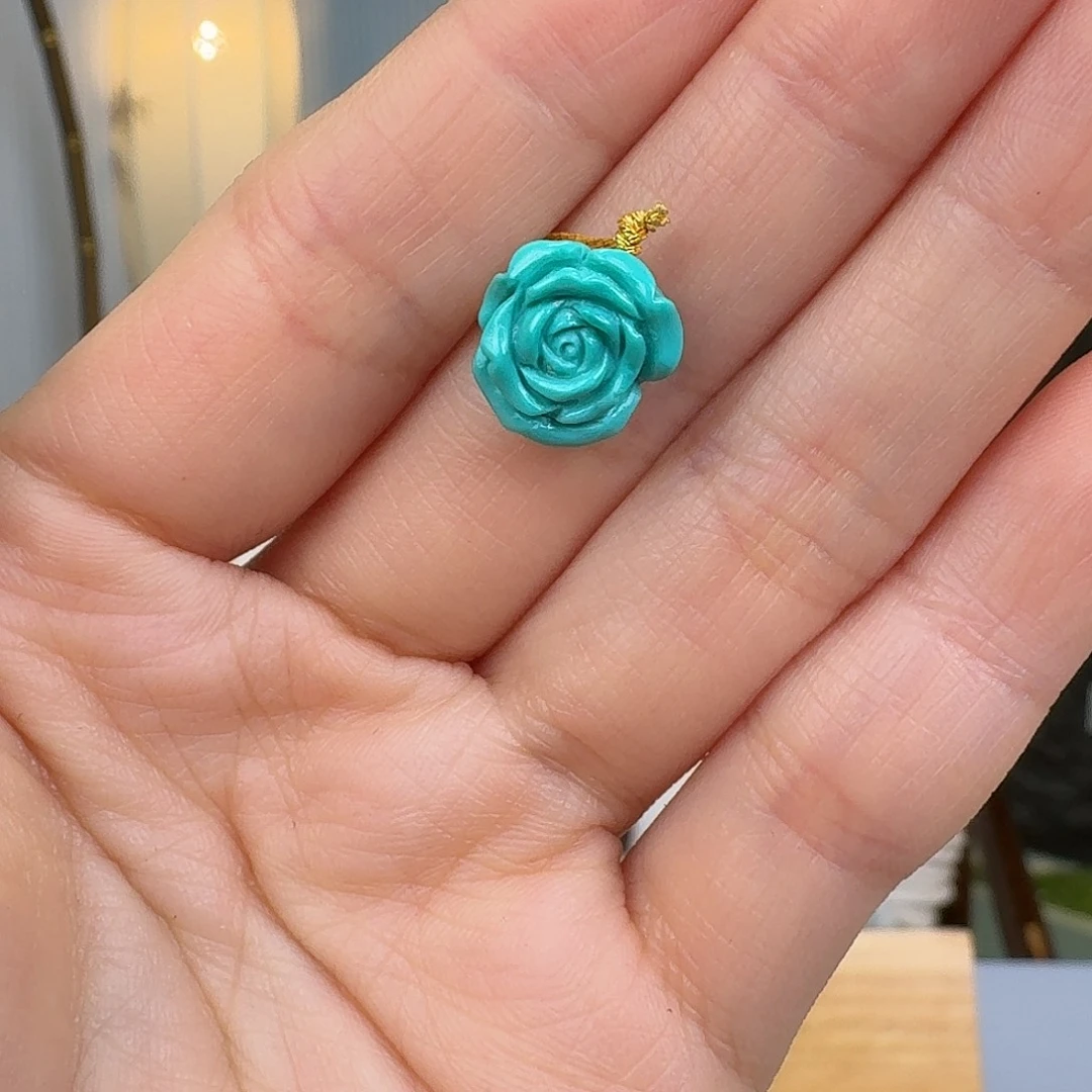 绿松石未镶嵌挂件