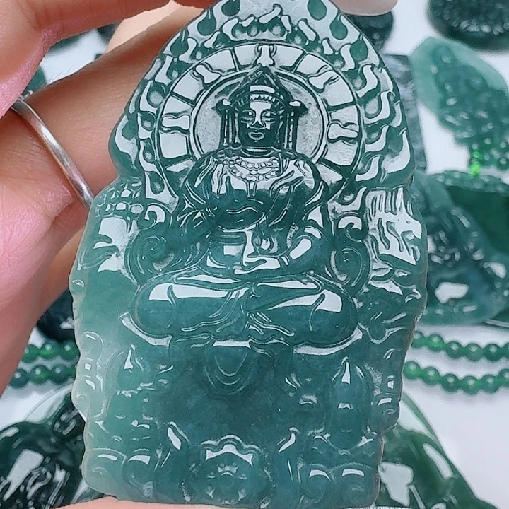 翡翠未镶嵌颈饰111