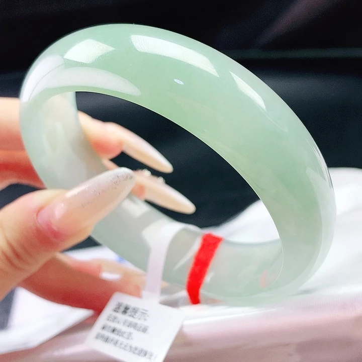 翡翠未镶嵌手镯58轮胎