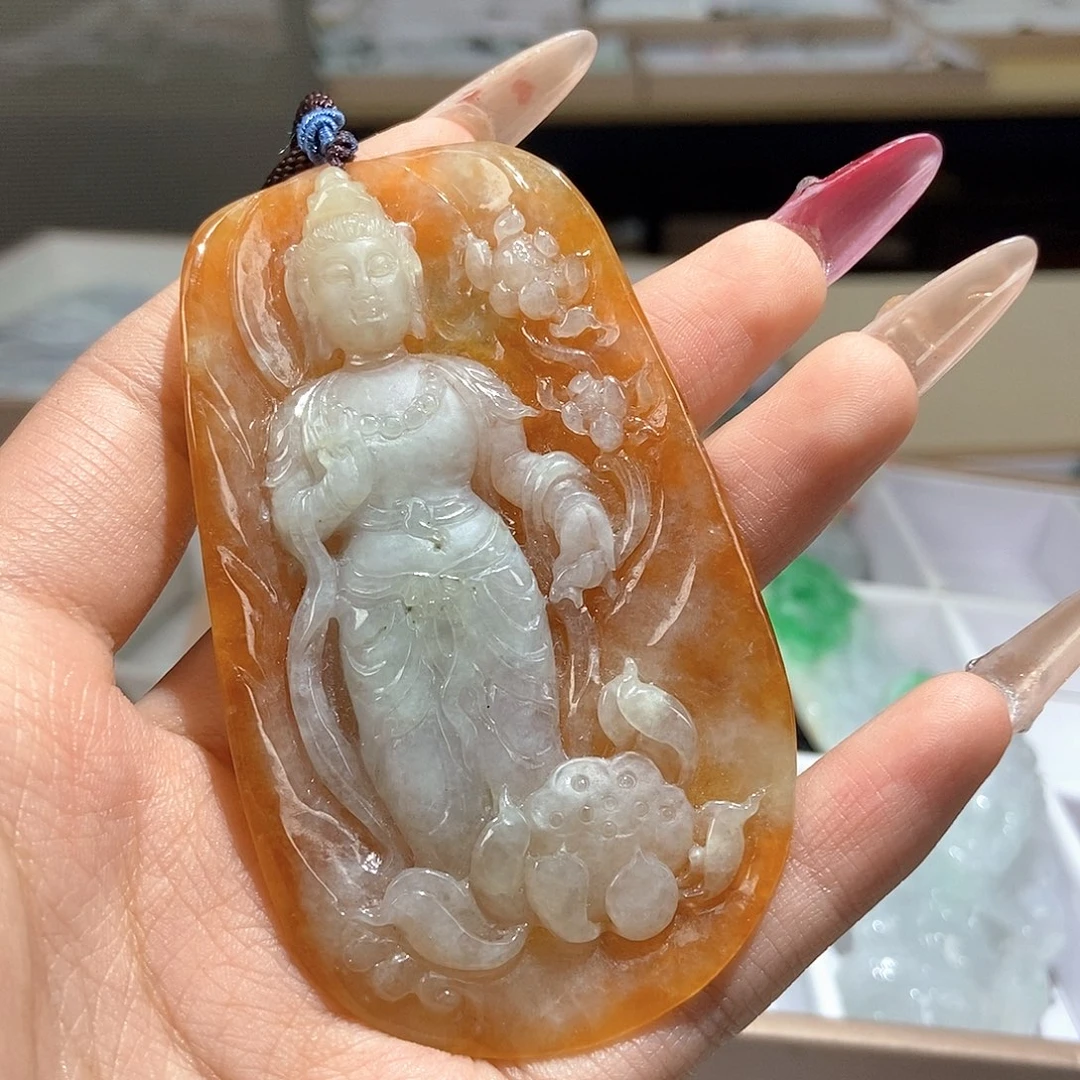 翡翠颈饰未镶嵌翡翠