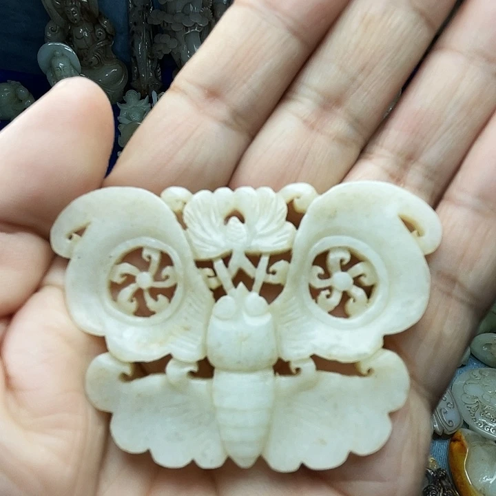 和田玉（青白玉）未镶嵌颈饰