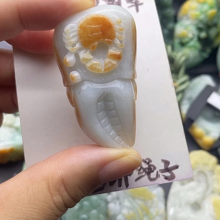 颈饰未镶嵌翡翠天然翡翠