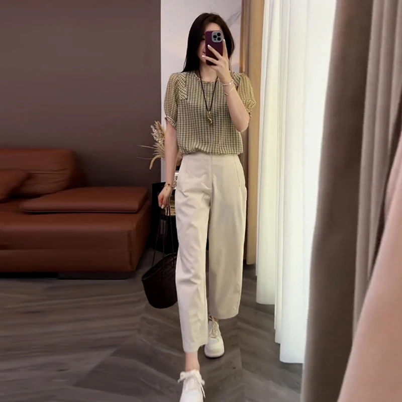 2025夏装超好看独特穿搭设计感格子衬衫短袖休闲九分裤盐系两件套