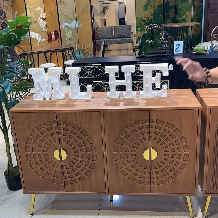 有机玻璃木质柜子