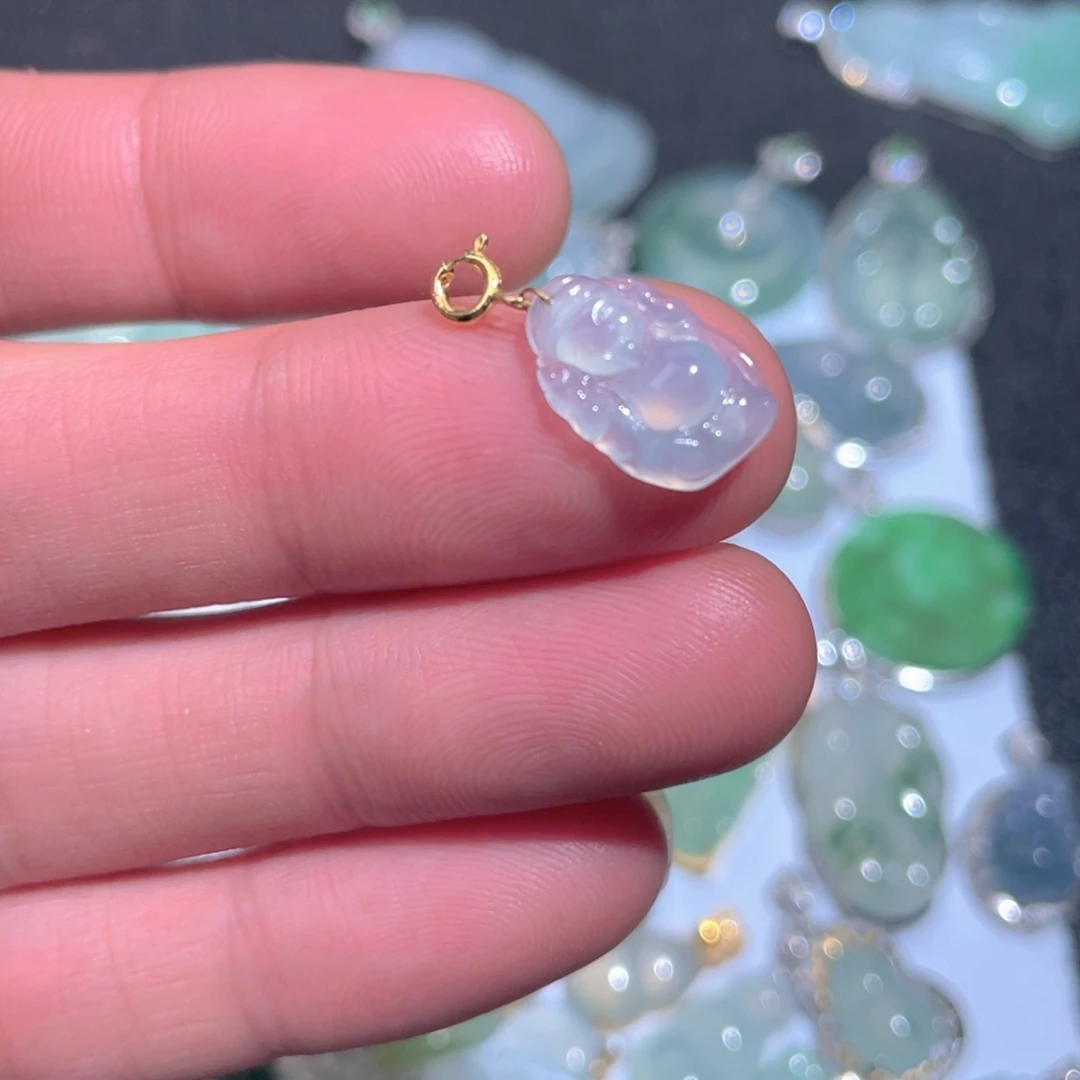 翡翠颈饰18K金镶嵌翡翠