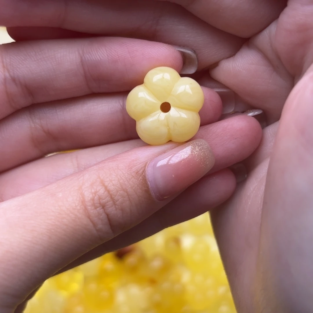 琥珀未镶嵌裸石8号