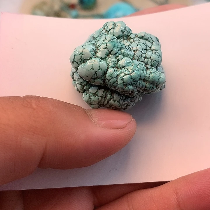 绿松石未镶嵌颈饰星*