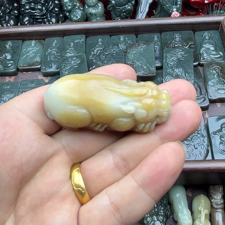 勇***8和田玉未镶嵌把件