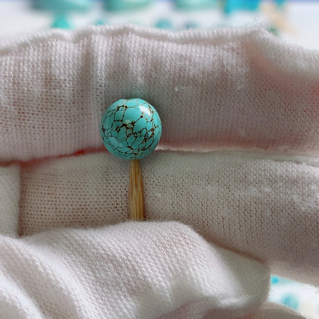 绿松石未镶嵌挂件