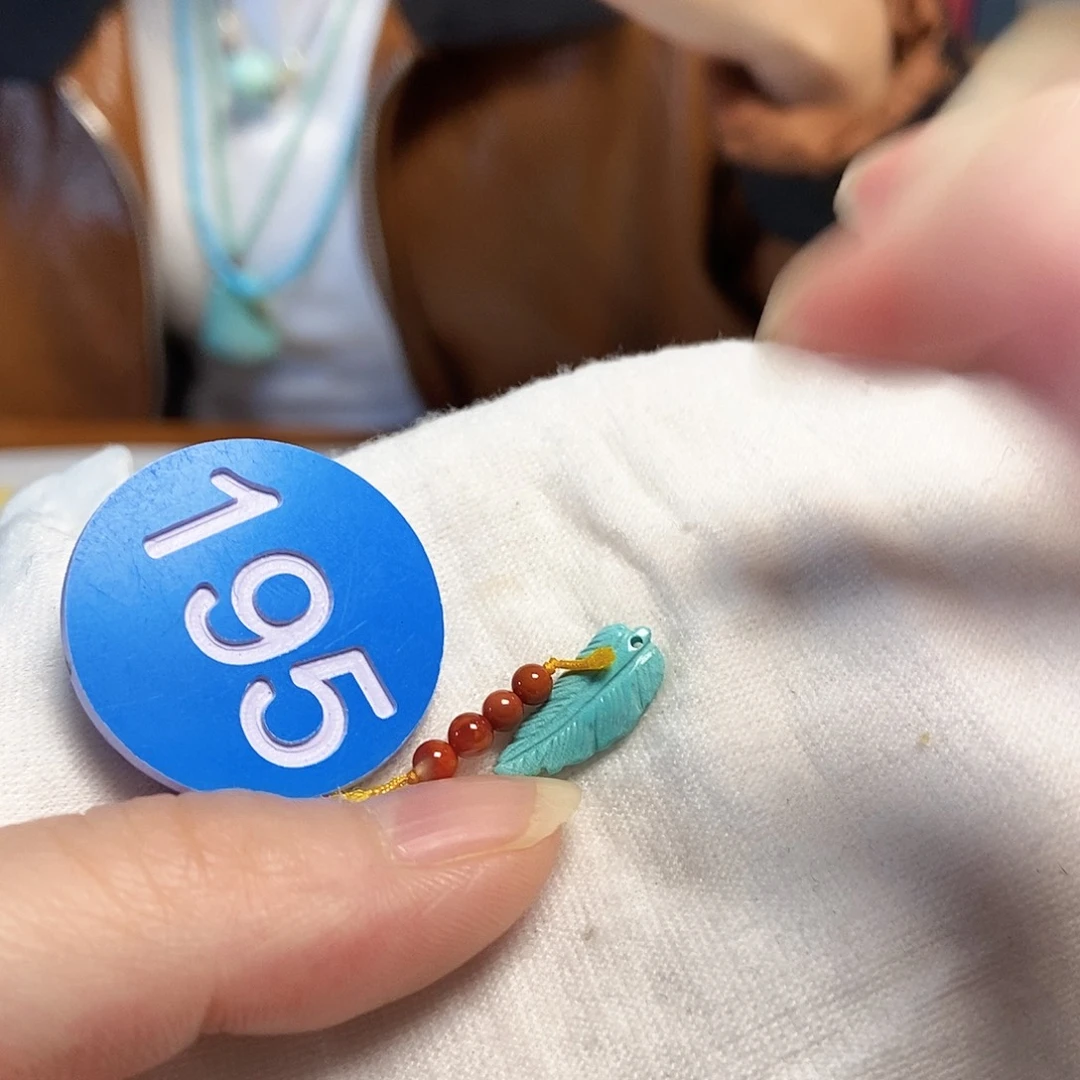 南红玛瑙未镶嵌珠宝奇石