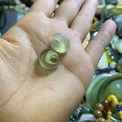 岫玉银S925镶嵌耳环一对