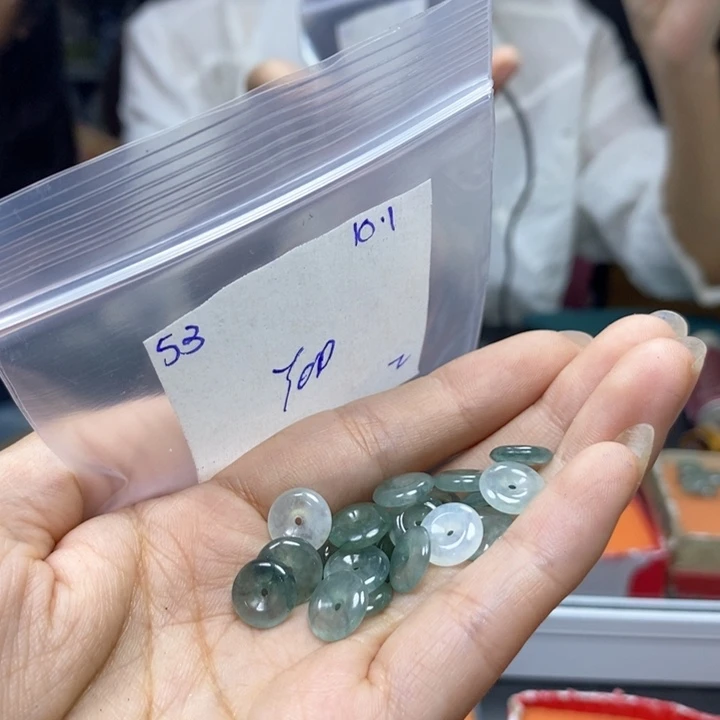 红***坊定制翡翠未镶嵌不退